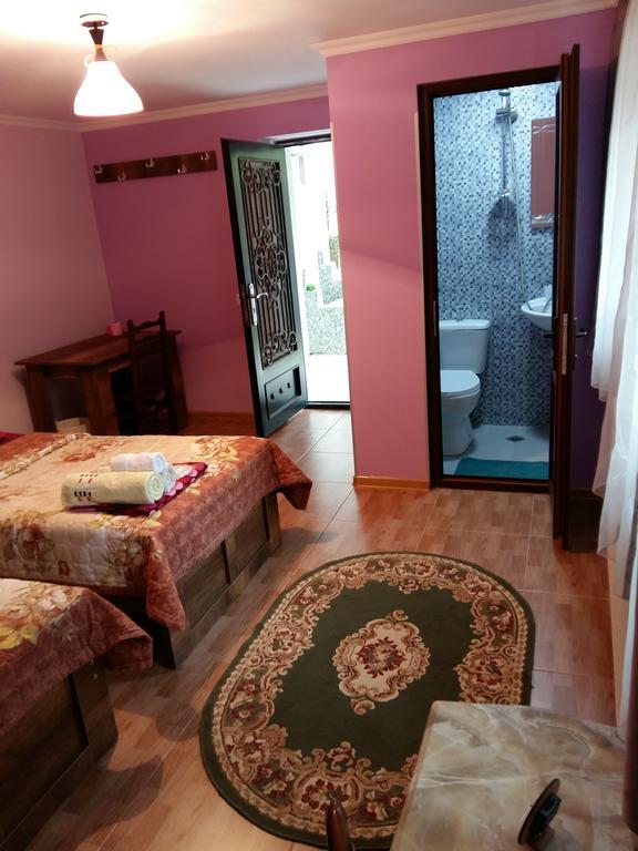 Guest House Panda Kutaissi Exterior foto